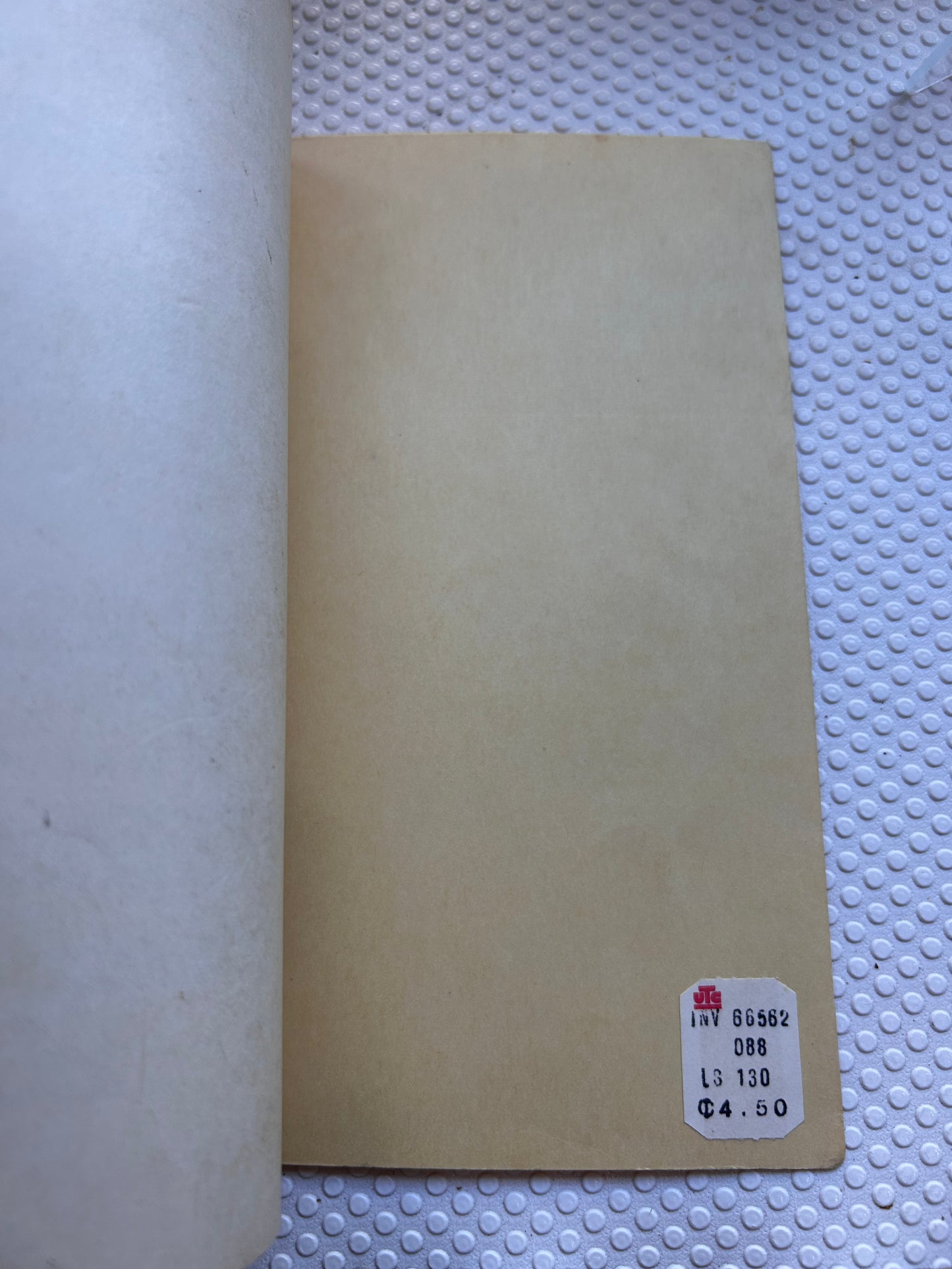 1958年首版《Twi Mmebusem:阿坎語諺語》附 UTC 原始在地銷售標籤 Twi Mmebusem: Twi Proverbs by C.A. Akrofi with Original UTC Ghana Retail Label