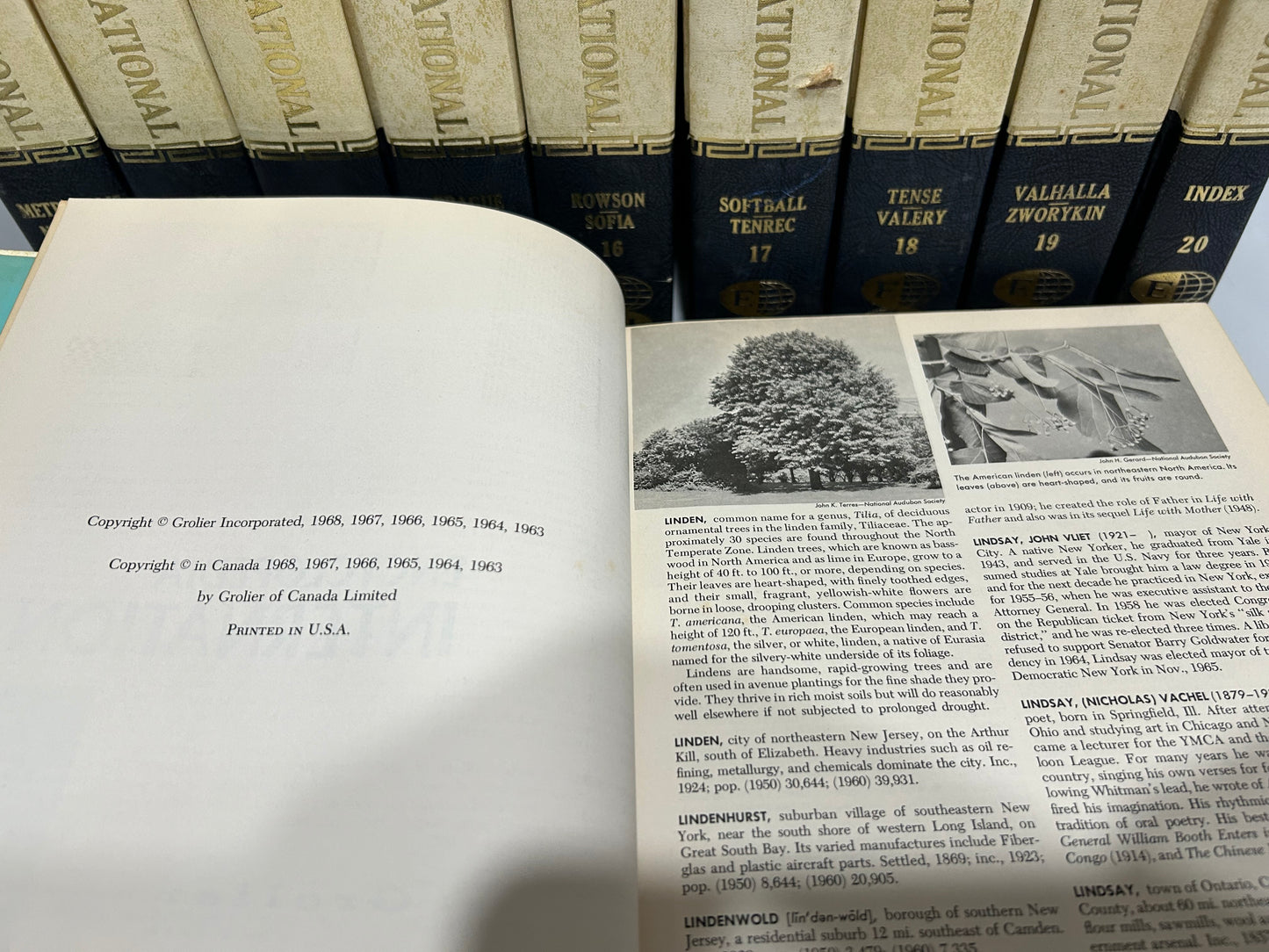 Vintage Encyclopedia International,1968 by Grolier of Canada Limited