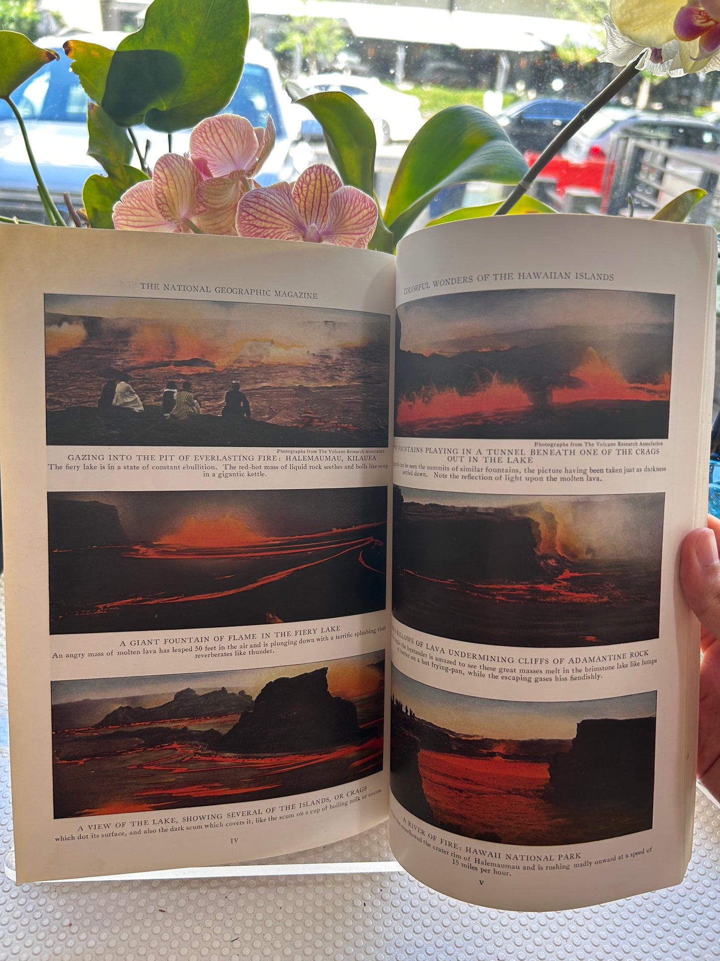 4本罕見經典《國家地理雜誌》（1918-1933）Collection of 4 Rare Vintage National Geographic Issues (1918-1933)