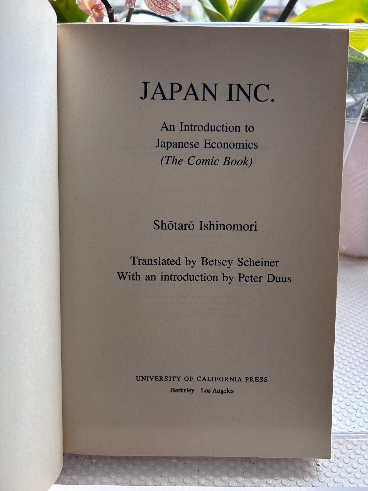 1988年首版《日本經濟入門》英文版 石之森章太郎作 Rare 1988 First Edition Japan Inc.: An Introduction to Japanese Economics (The Comic Book) by Shotaro Ishinomori 『マンガ日本経済入門 (Japan Inc.)』石ノ森章太郎著 | カリフォルニア大学出版