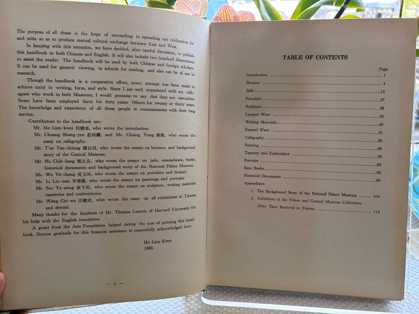 1967年首版 中華文化藝術寶藏：國立故宮博物院精選圖錄 Chinese Cultural Art Treasures: National Palace Museum Illustrated Handbook (First Hardcover Edition, 1967.)