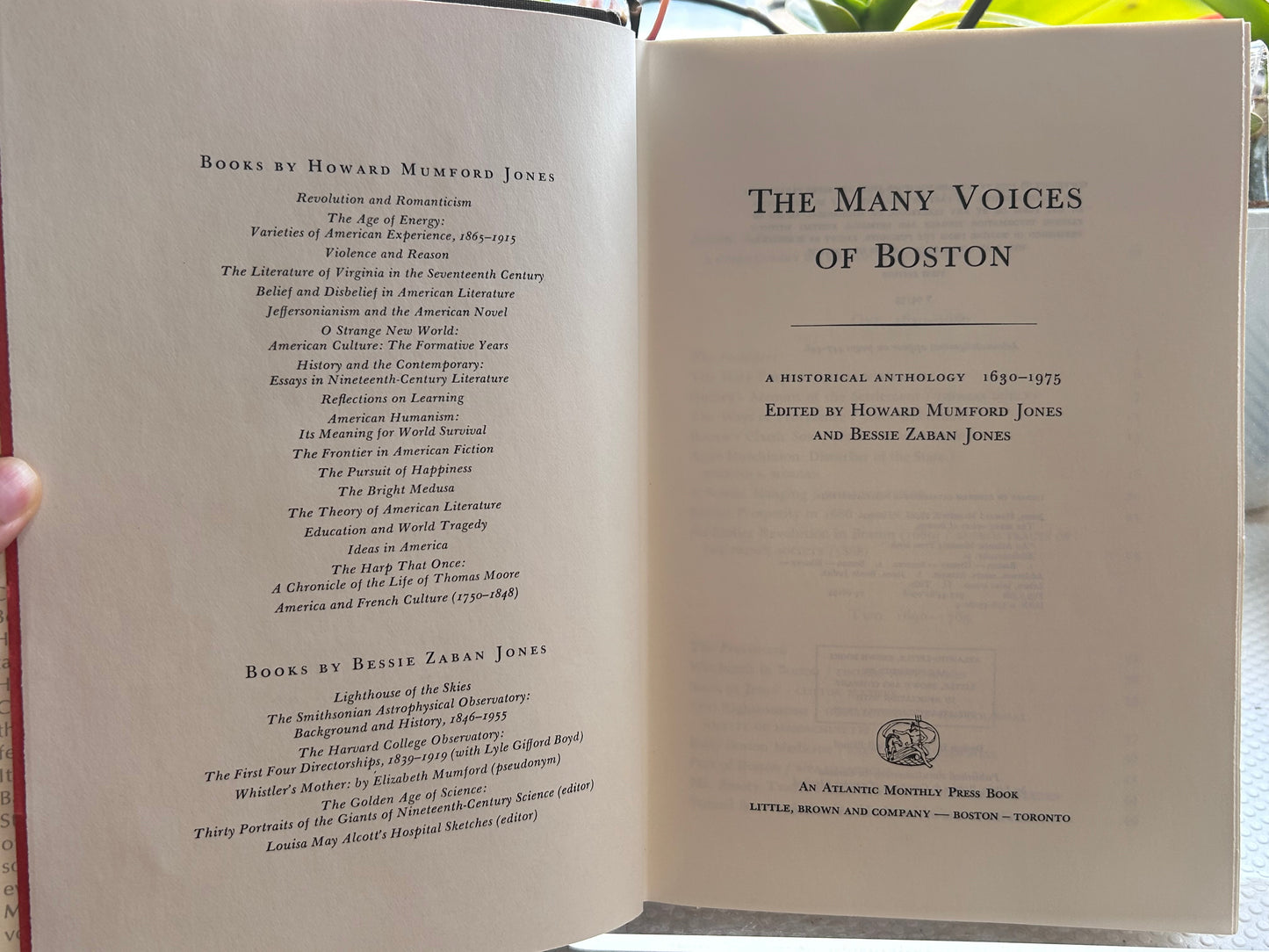 1975 First Edition: The Many Voices of Boston Hardcover 1975年首版《波士頓的多重聲音》歷史選集精裝本