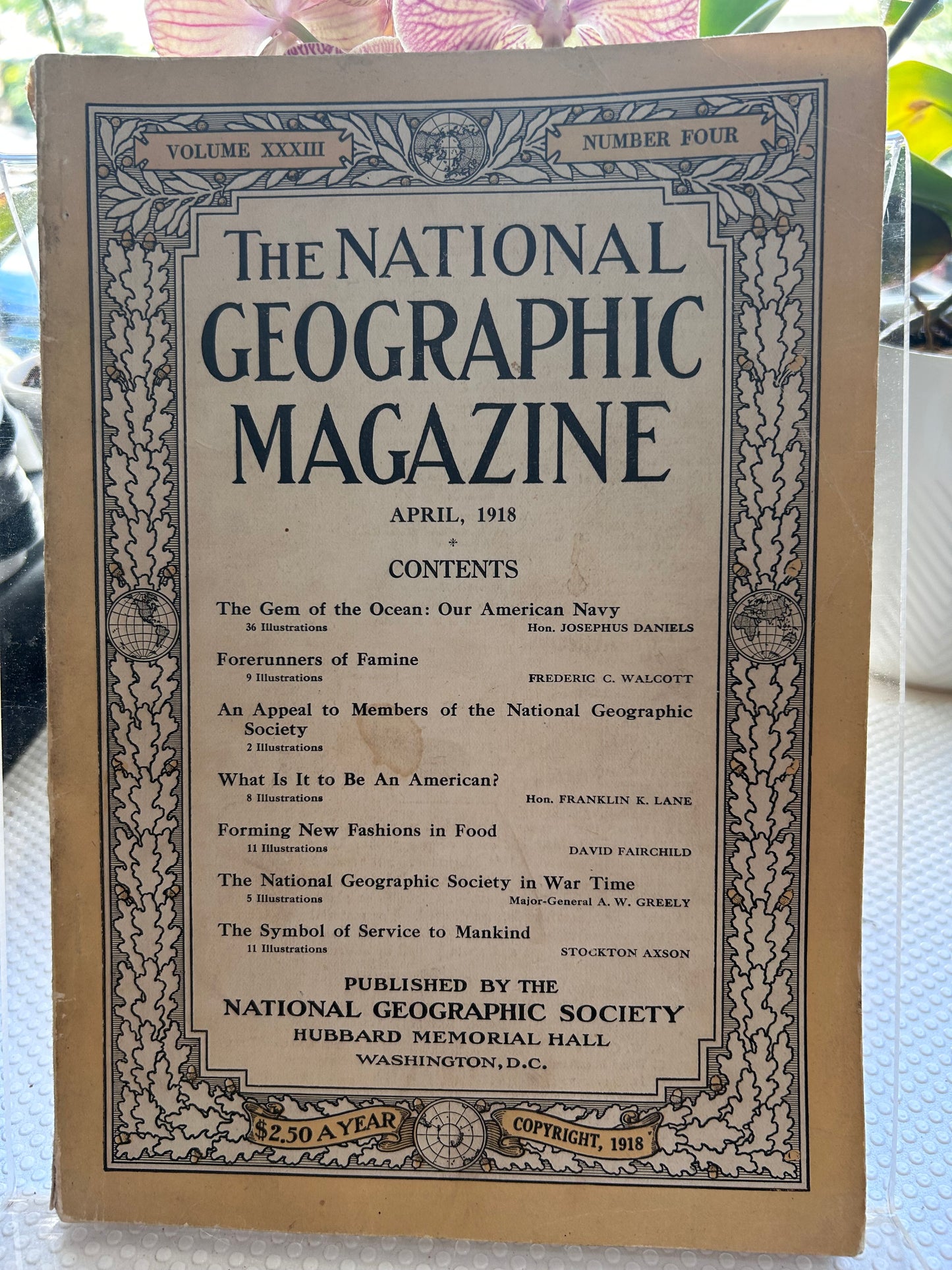 4本罕見經典《國家地理雜誌》（1918-1933）Collection of 4 Rare Vintage National Geographic Issues (1918-1933)