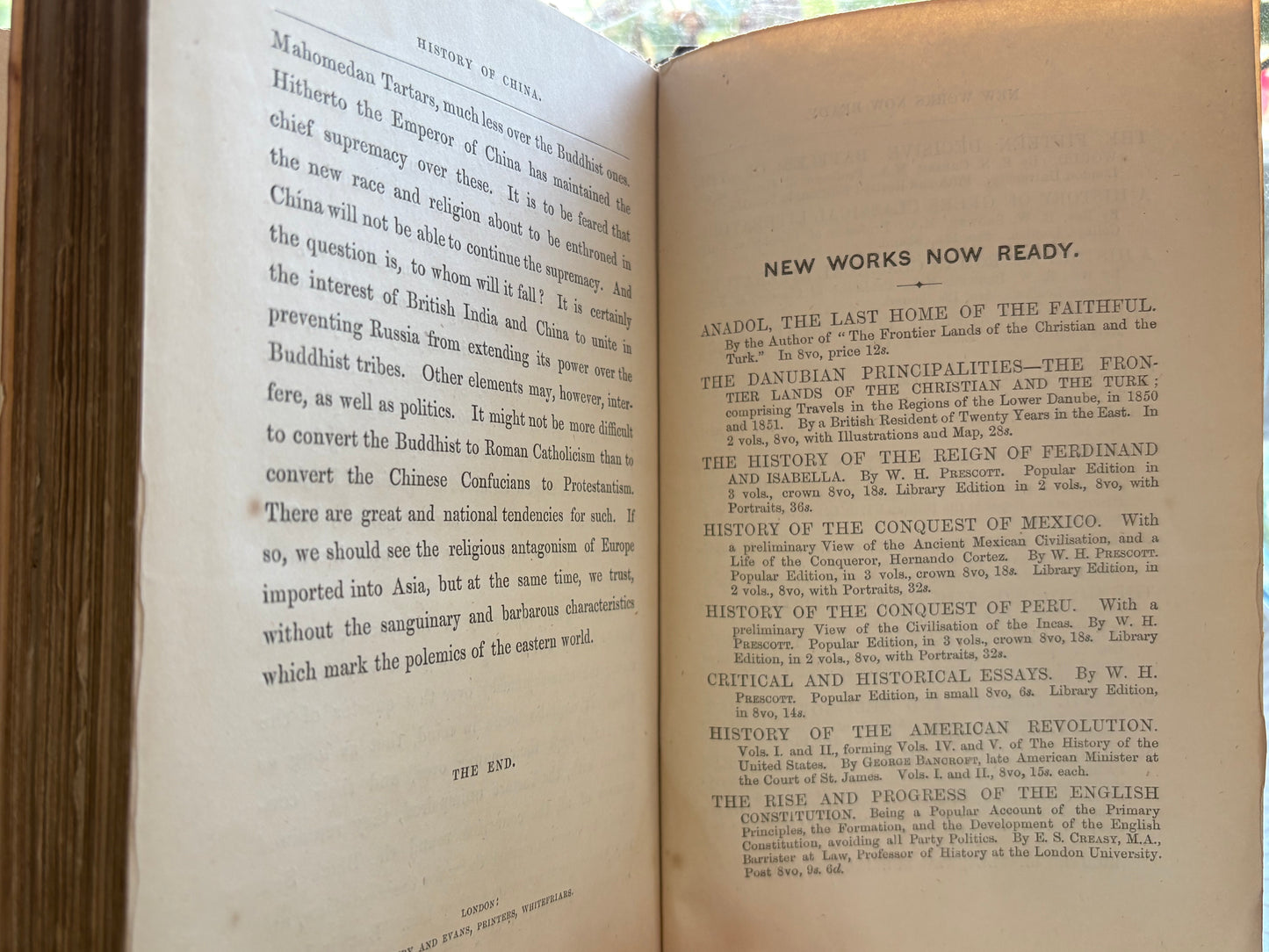 1854年倫敦初版：《中國通史：兼述該帝國當前宗教起義之興起與進程》A History of China to the Present Time: Including an Account of the Rise and Progress of the Present Religious Insurrection in that Empire by Richard Bentley, London 1854.
