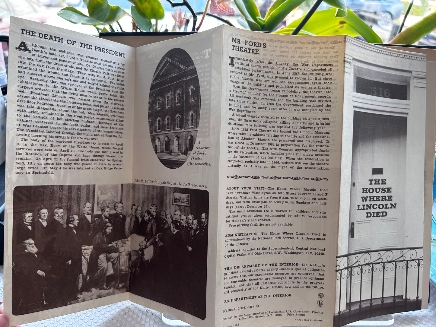 1944 First Edition: The Photographs of Abraham Lincoln by Carl Sandburg | Includes 1965 Ford's Theatre Brochure & 1963 MLK "Letter from Birmingham Jail" Pamphlet 1944年首版《林肯相片集》精裝本｜內夾1965年福特劇院導覽折頁及馬丁路德金歷史文獻
