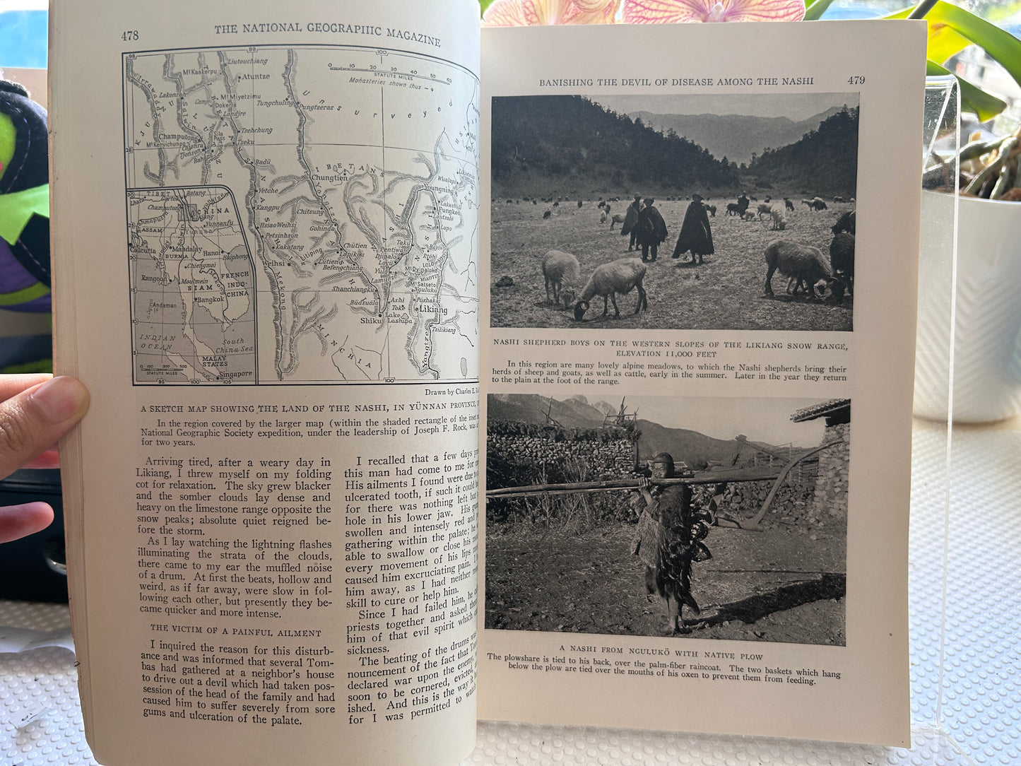 4本罕見經典《國家地理雜誌》（1918-1933）Collection of 4 Rare Vintage National Geographic Issues (1918-1933)