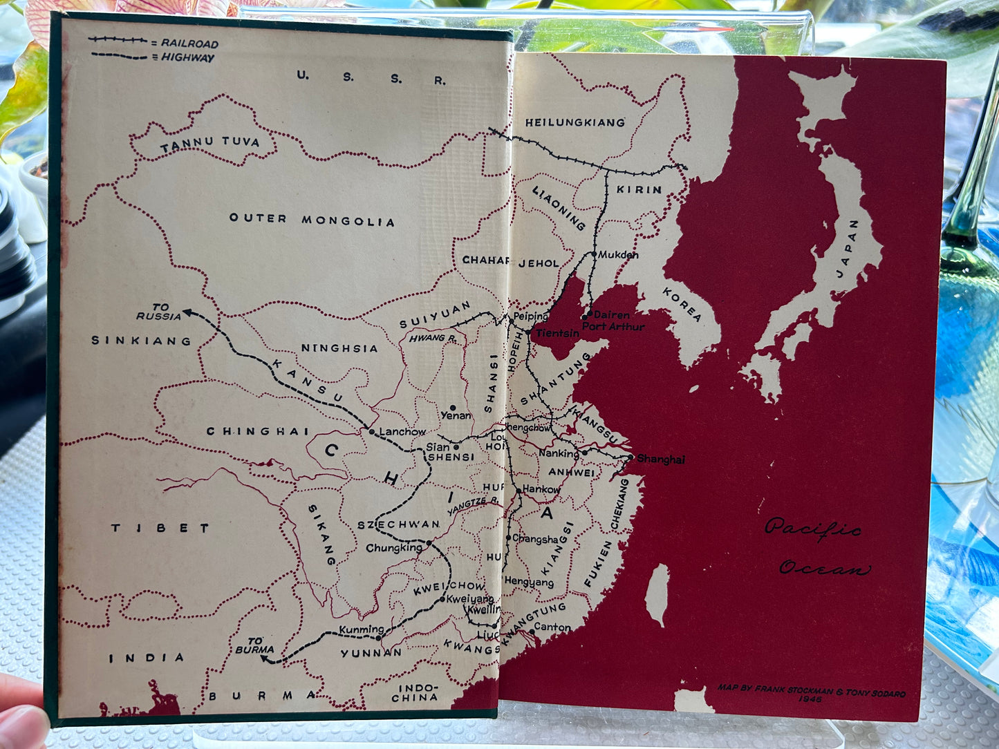 《中國的驚雷》西奧多·懷特與安娜莉·雅各比著 (1946年首版) Thunder Out of China by Theodore H. White and Annalee Jacoby (1946, First Edition)