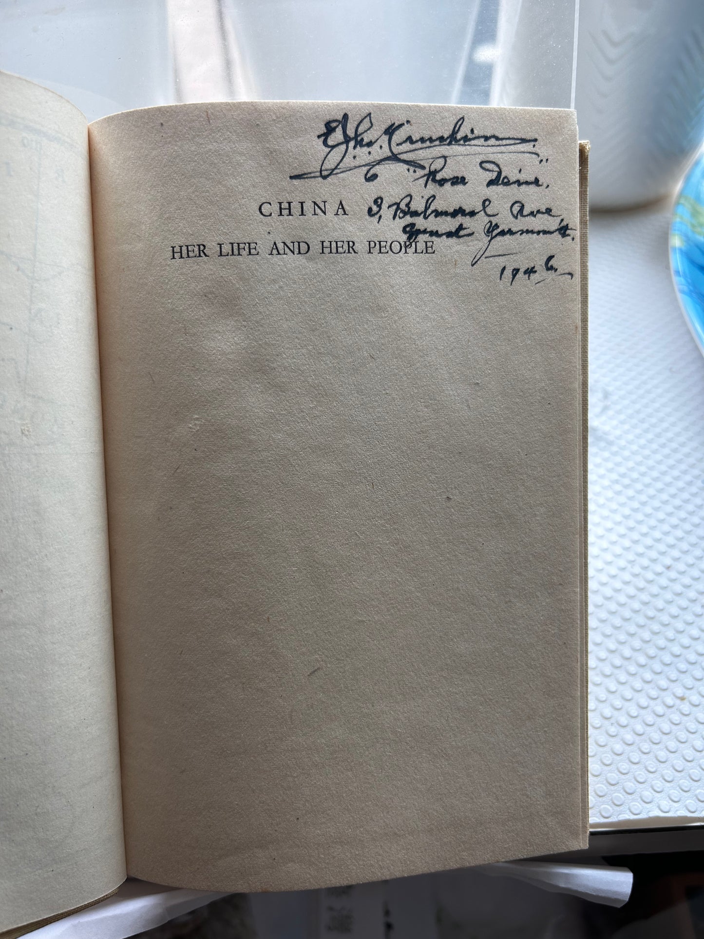 1946 年首版《中國：她的生活與人民》內地會傳教士合著 China: Her Life and Her People by Mildred Cable and Francesca French