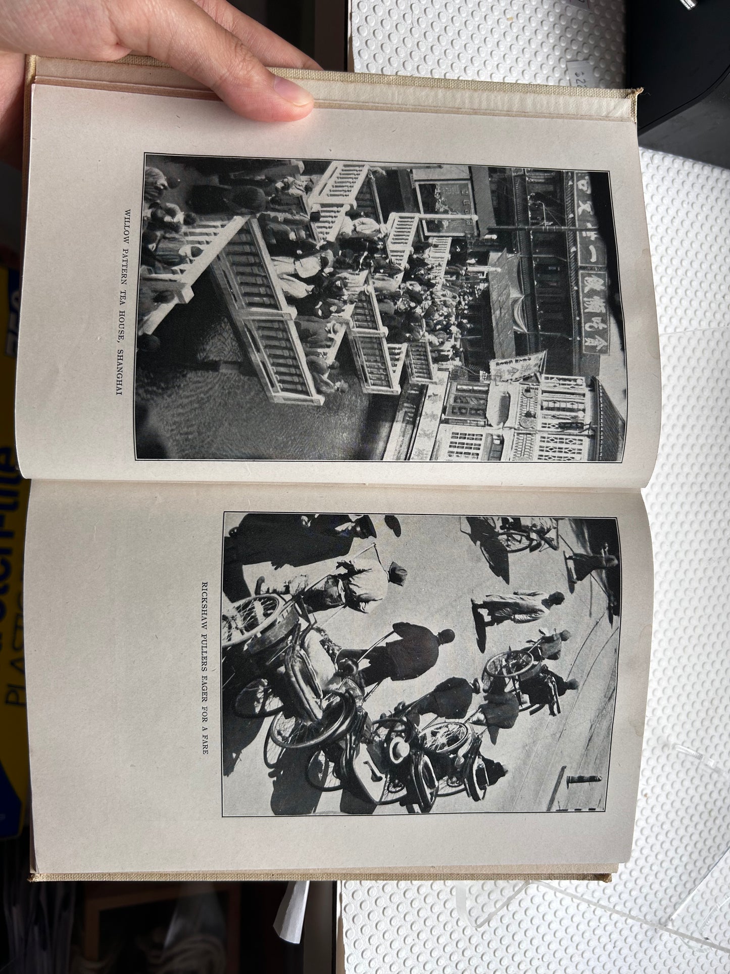 1946 年首版《中國：她的生活與人民》內地會傳教士合著 China: Her Life and Her People by Mildred Cable and Francesca French