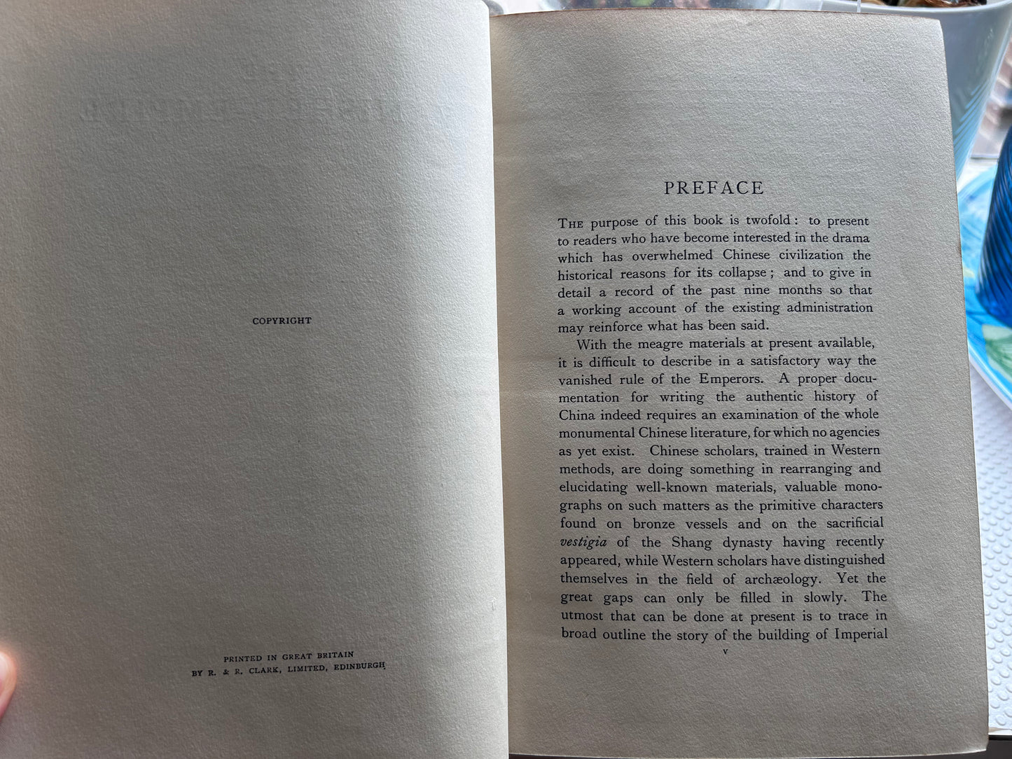 【作者親簽 】1926 年首版《消失的帝國》The Vanished Empire by B. L. Putnam Weale, Rare Edinburgh-Printed Association Copy with Author’s initial signature