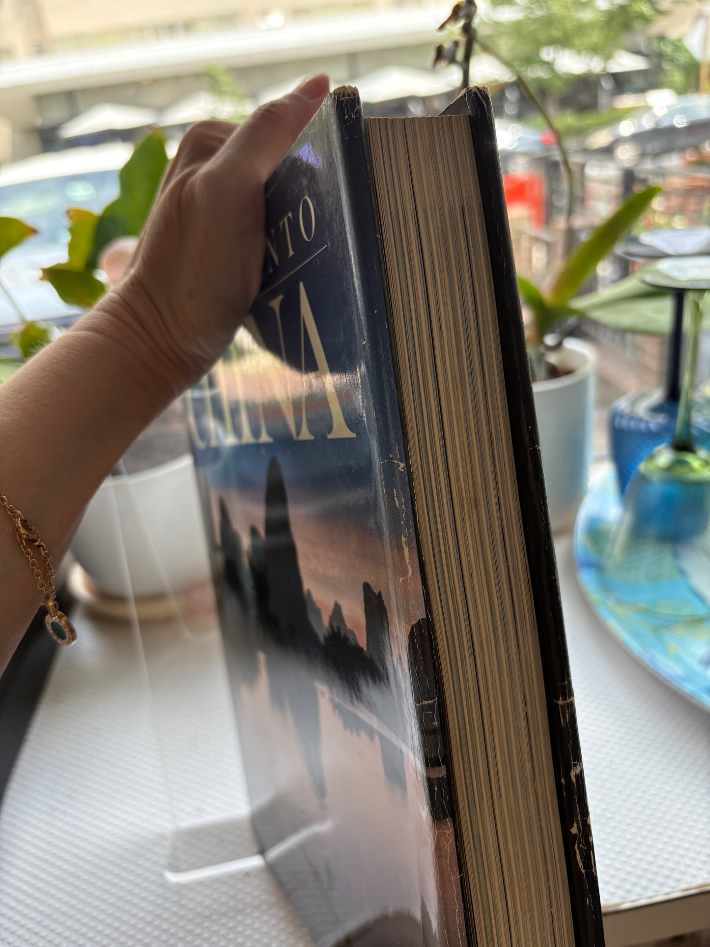 1982 "Journey Into China" 1st Ed + Original 1997 Three Gorges Dam Newspaper: The Lost Yangtze River Time Capsule 1982年《中國之行》美版精裝初版＋1997年《華盛頓郵報》三峽大壩截流原版報紙