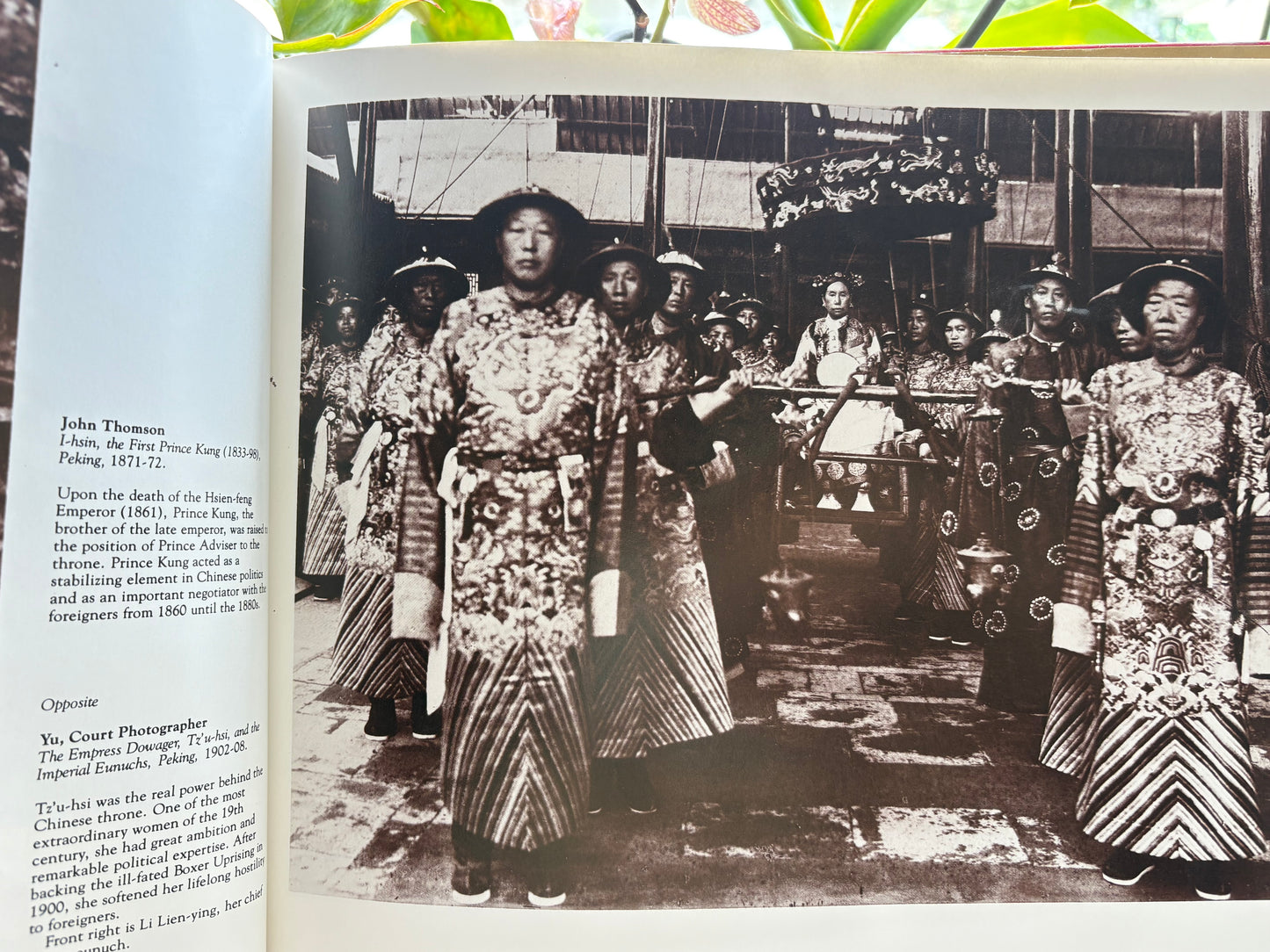 1978 Signed 1st Ed "Imperial China: Photographs 1850-1912" (Clark Worswick) w/ Rare 2008 WSJ Confucius Descendant Kung Te-cheng Full-Page Obituary 《皇帝中國：1850-1912年攝影集》1978年第一版 附主編親筆簽名、2008年《華爾街日報》孔子嫡孫訃告